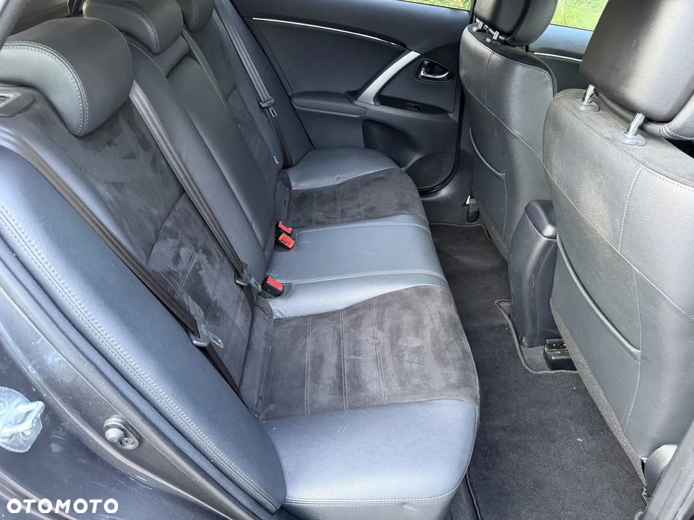 Toyota Avensis 1.8 Prestige - 33