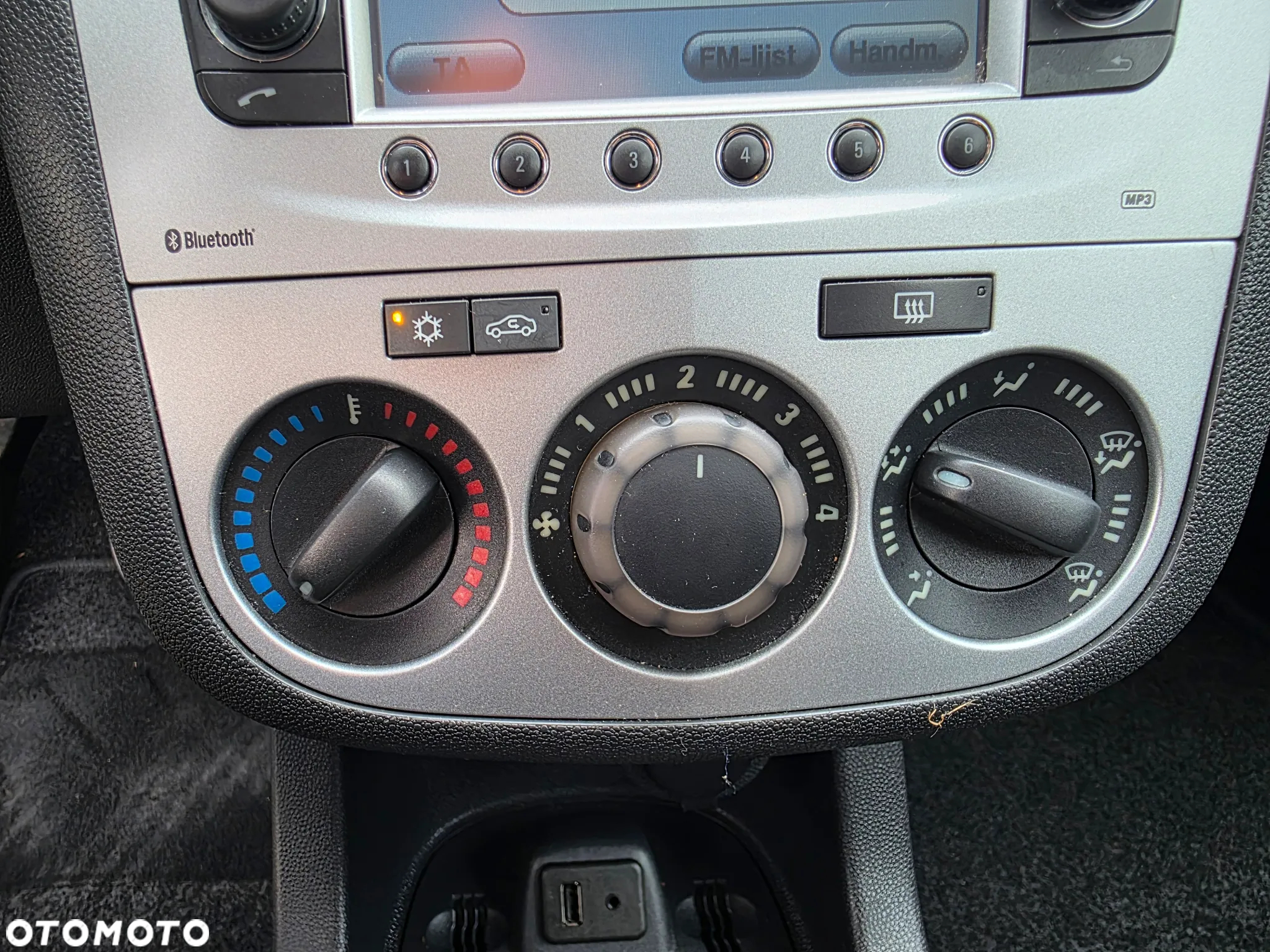 Opel Corsa 1.2 16V Cosmo S&S - 37