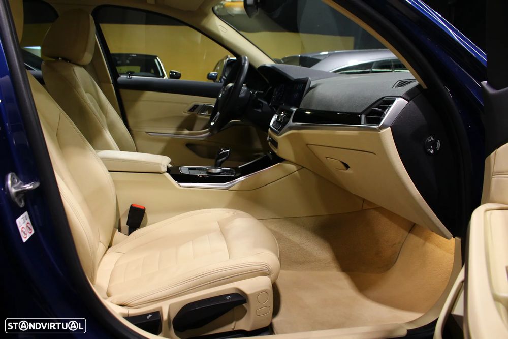 BMW 330 e Line Luxury Auto - 17
