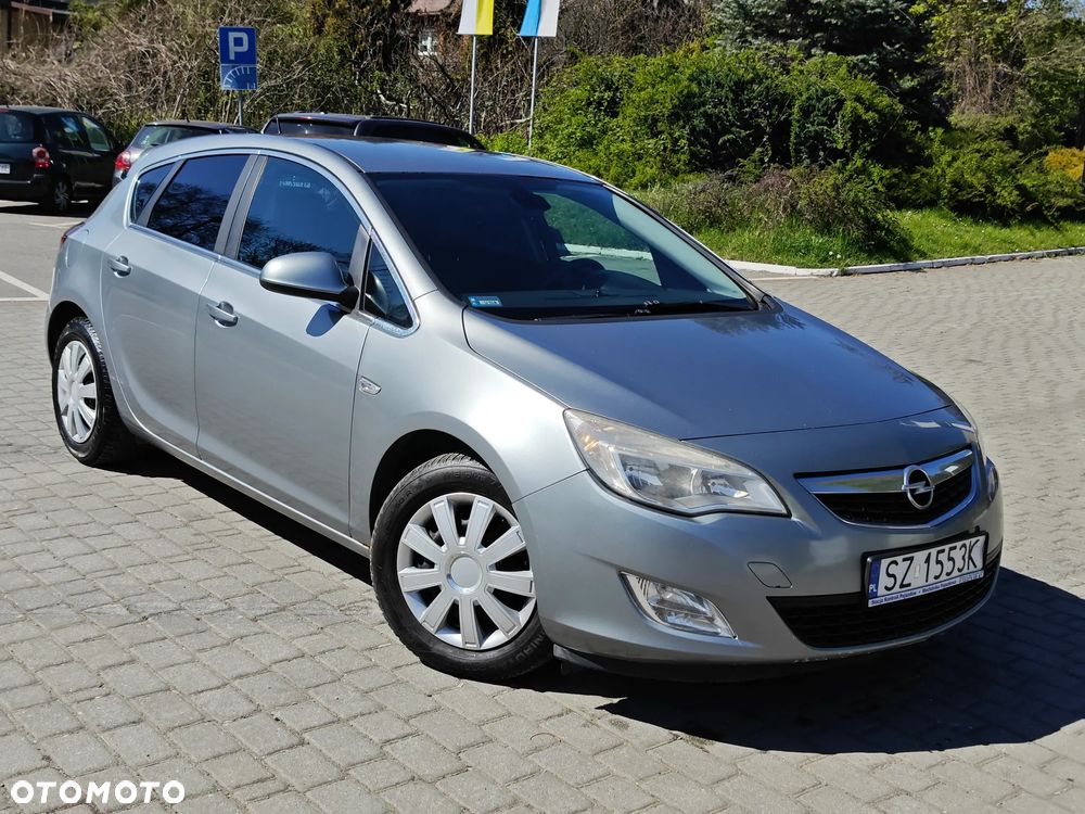 Opel Astra 1.7 CDTI Cosmo - 2
