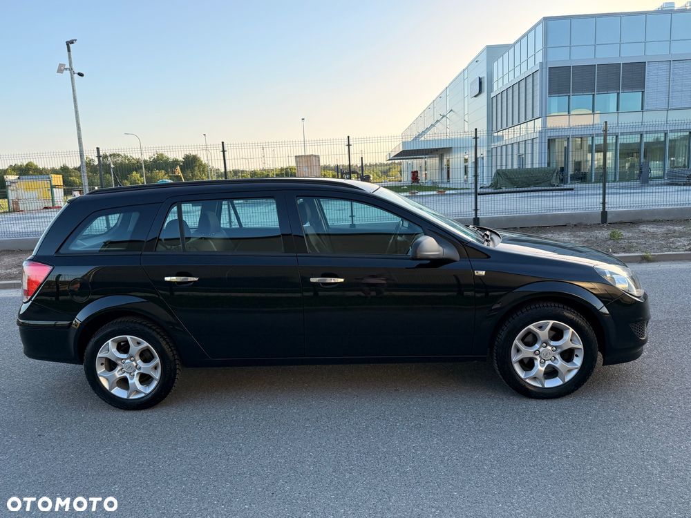 Opel Astra 1.6 Enjoy - 9