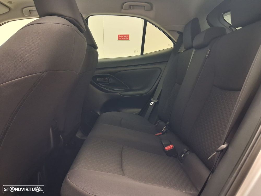 Toyota Yaris Cross 1.5 HDF Comfort Plus - 14