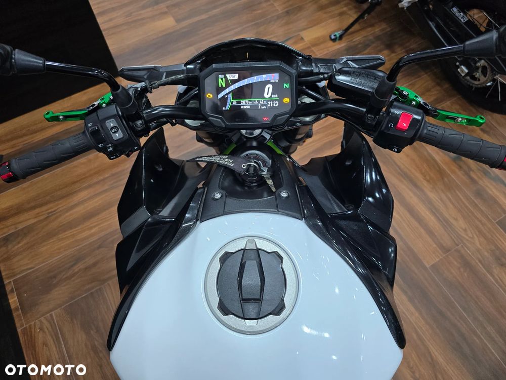Kawasaki Z - 4