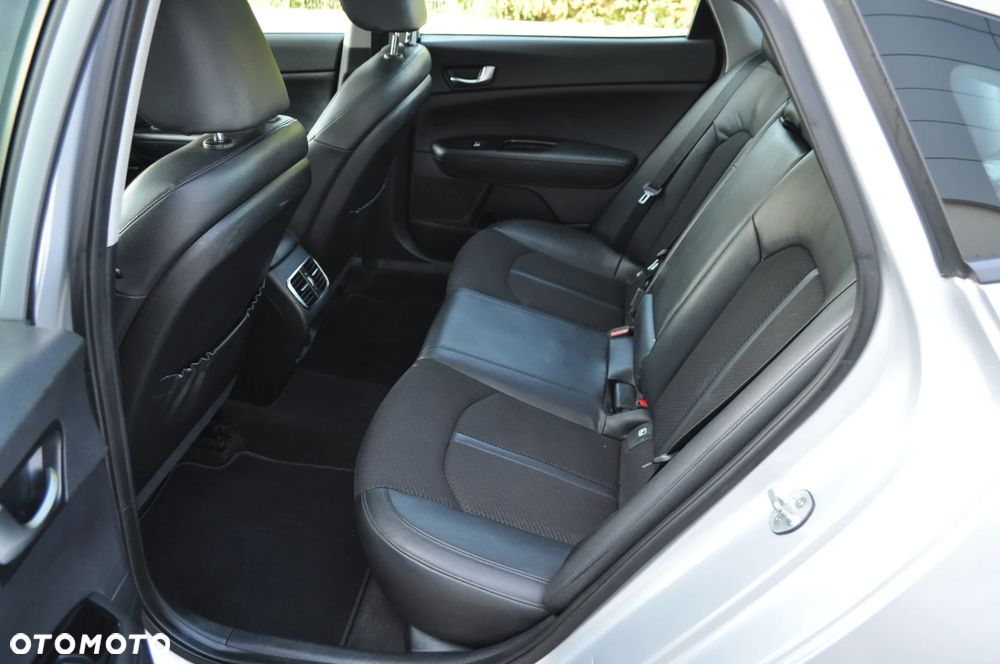 Kia Optima - 19