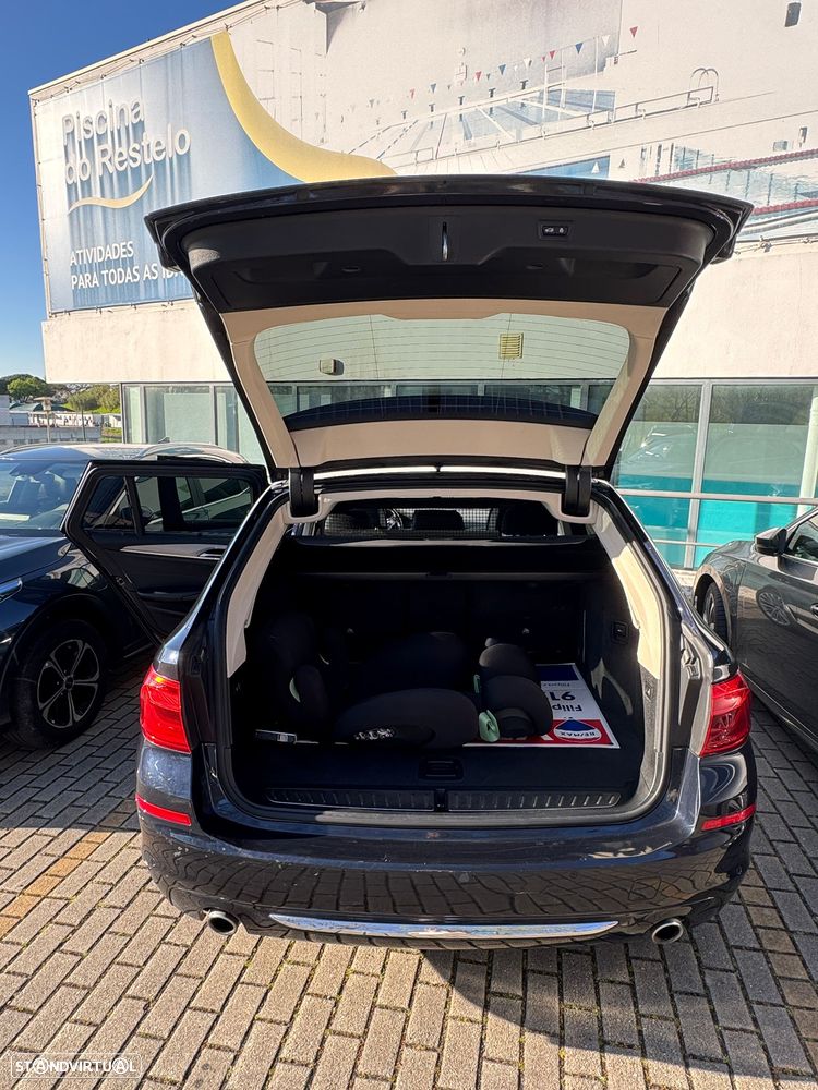 BMW 520 d xDrive Line Luxury Auto - 4