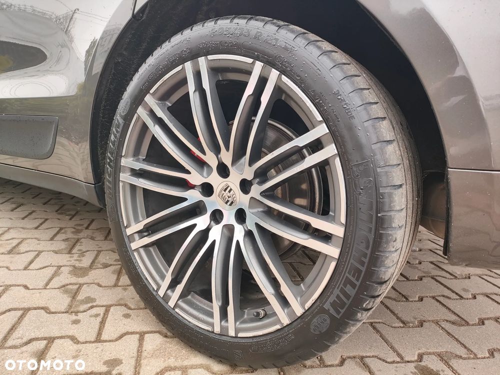 Porsche Macan - 14