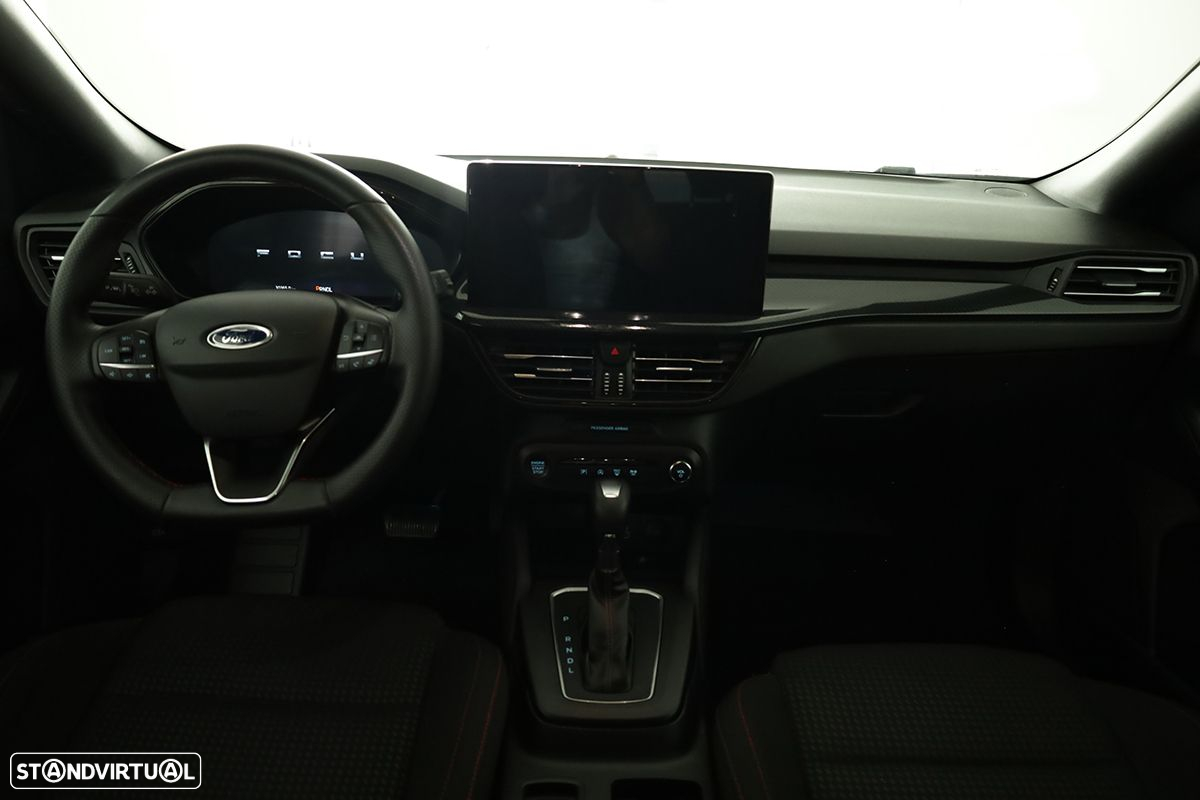 Ford Focus - 8