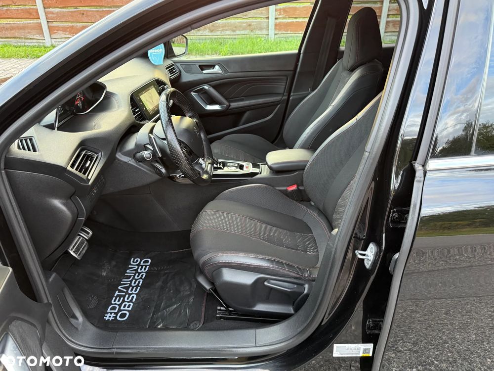 Peugeot 308 1.5 BlueHDi GT S&S EAT8 - 19