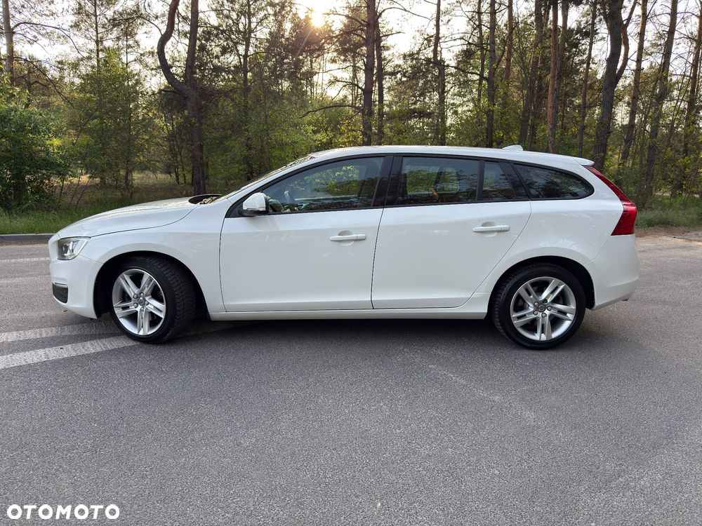 Volvo V60 D3 Drive-E Kinetic - 5