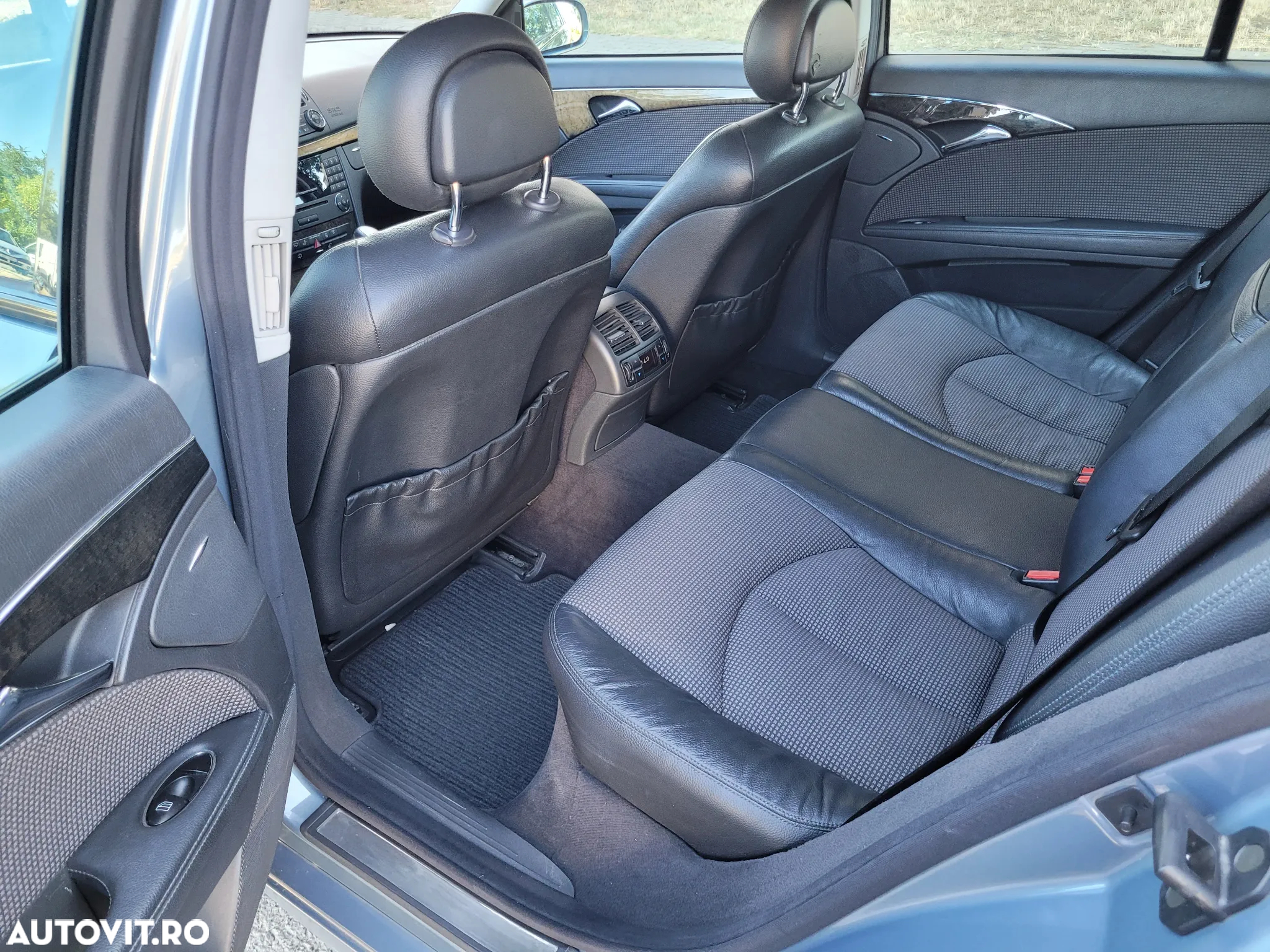 Mercedes-Benz E 220 T CDI Avantgarde - 13