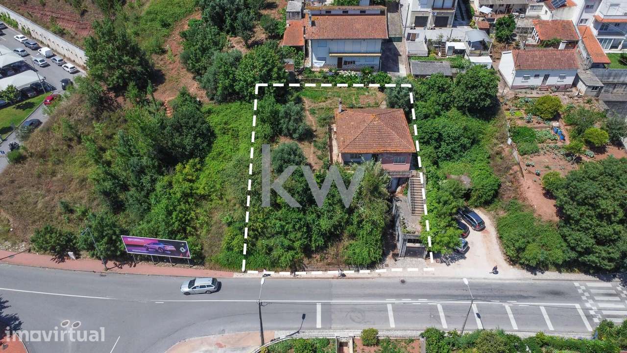 Moradia ou investimento terreno no  Alto de S. João - Grande imagem: 2/36