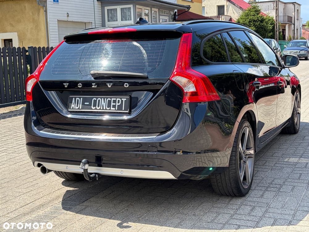 Volvo V60 D3 Momentum - 14