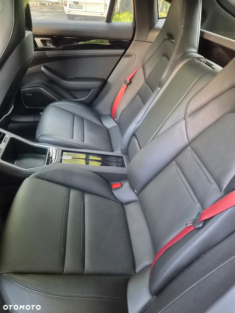 Porsche Panamera 4 - 16