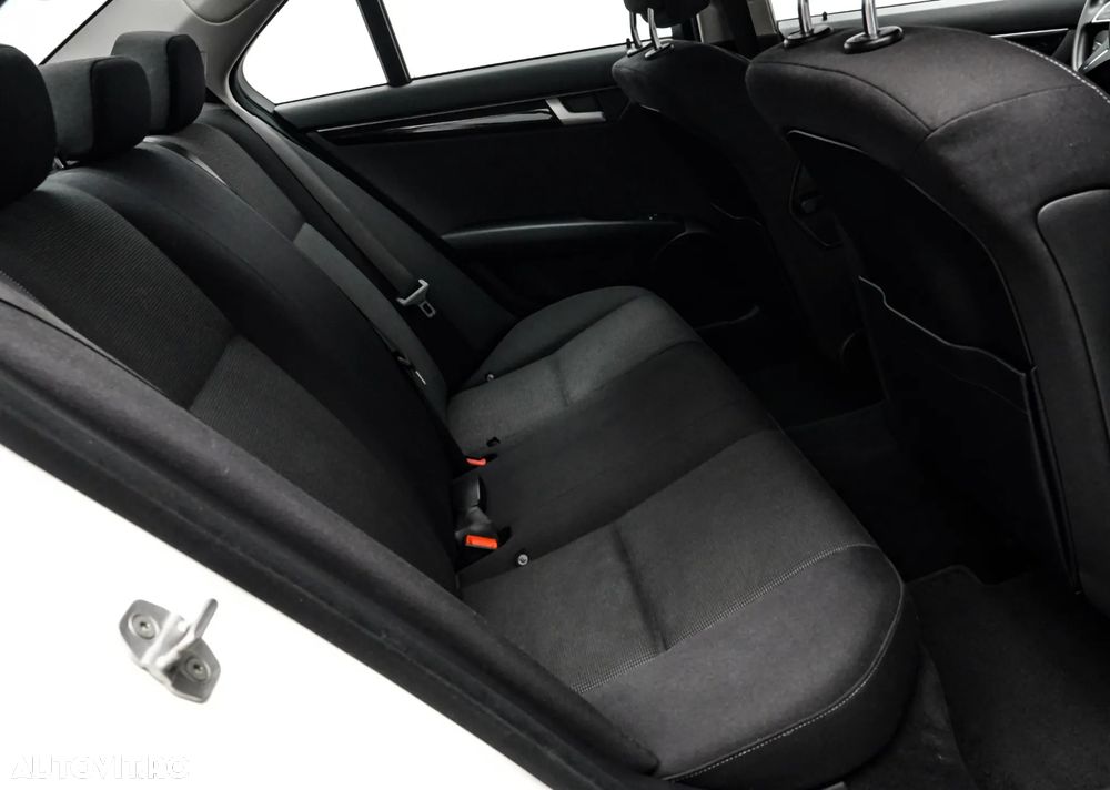 Mercedes-Benz C 200 CDI BlueEFFICIENCY - 16