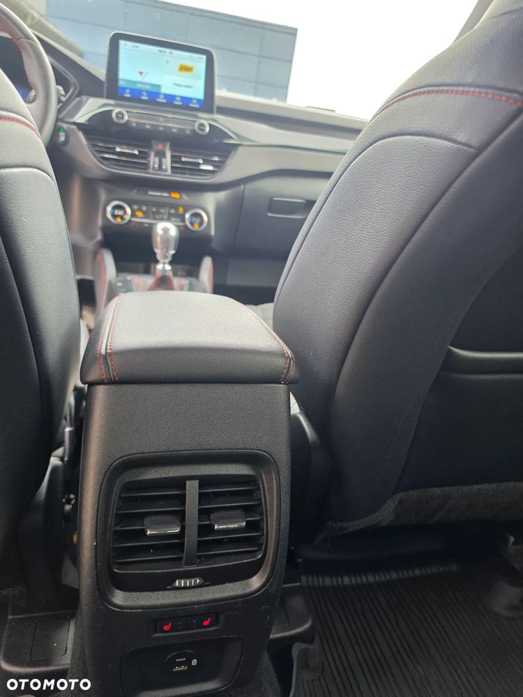 Ford Kuga 1.5 EcoBoost FWD ST-Line - 9