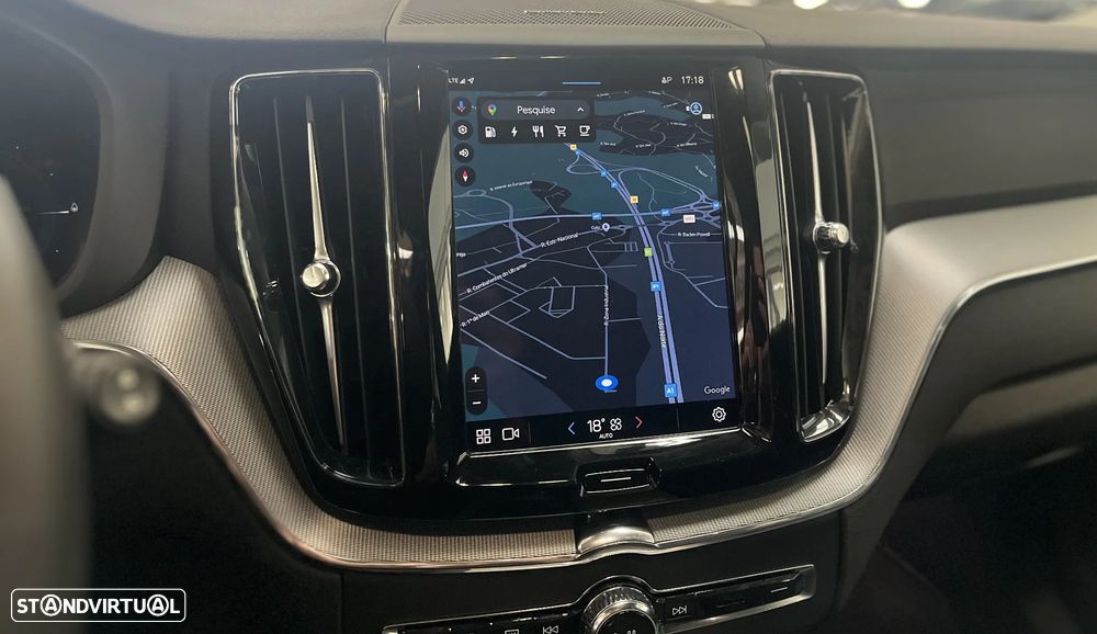 Volvo XC 60 2.0 T6 PHEV Plus Dark AWD - 31