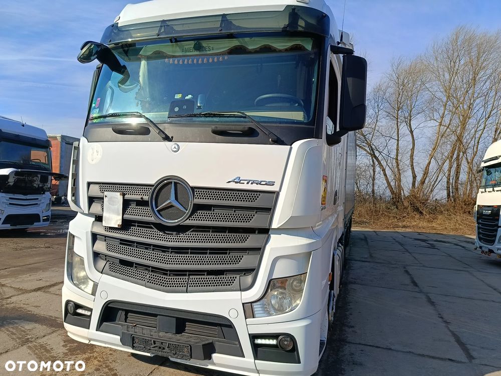 Mercedes-Benz Actros - 1
