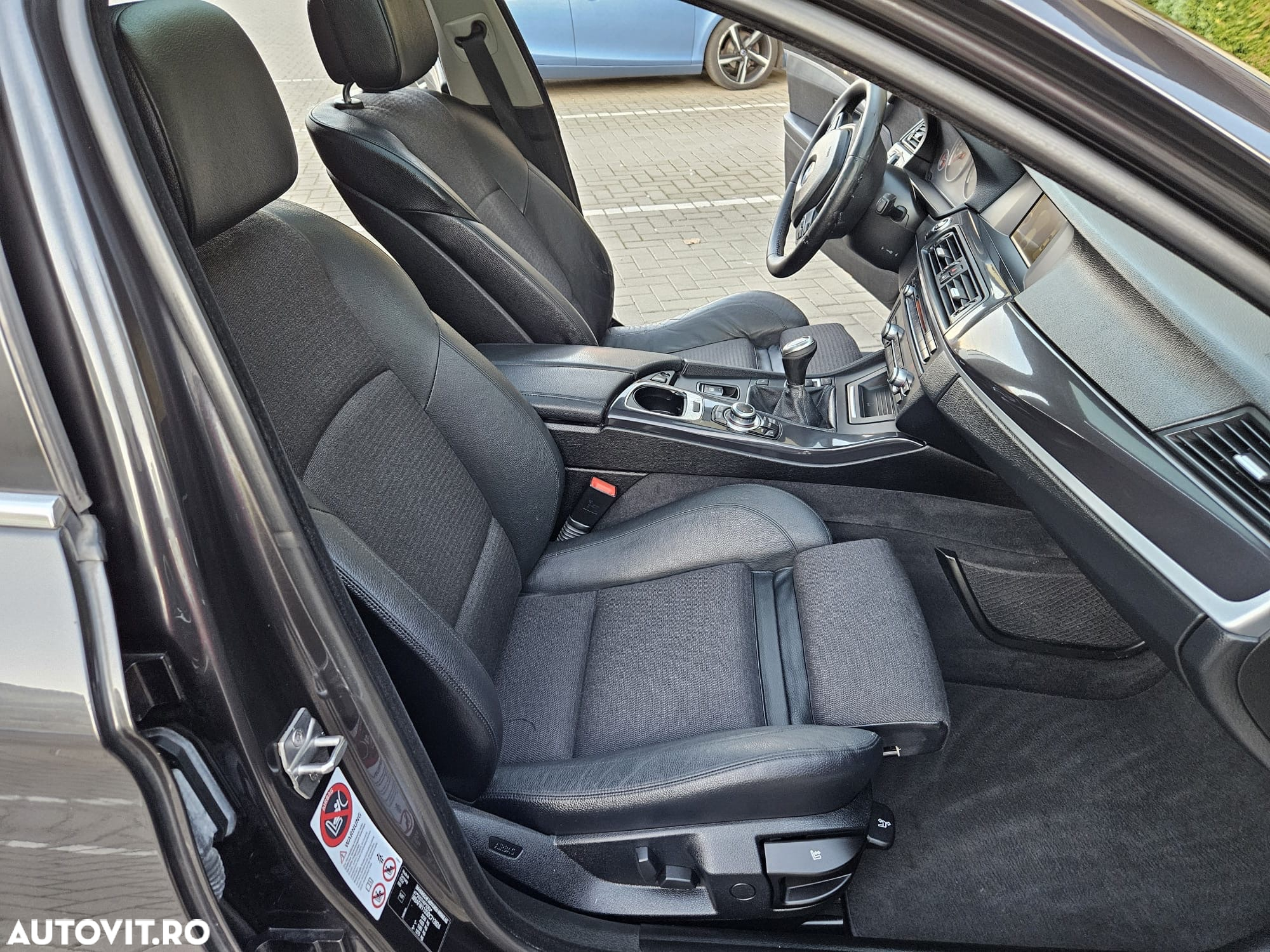 BMW Seria 5 520d Touring - 5
