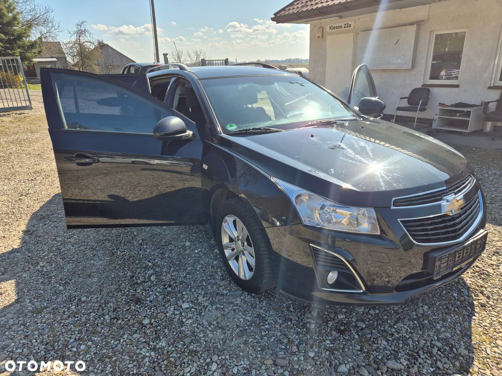 Chevrolet Cruze 1.6 - 9