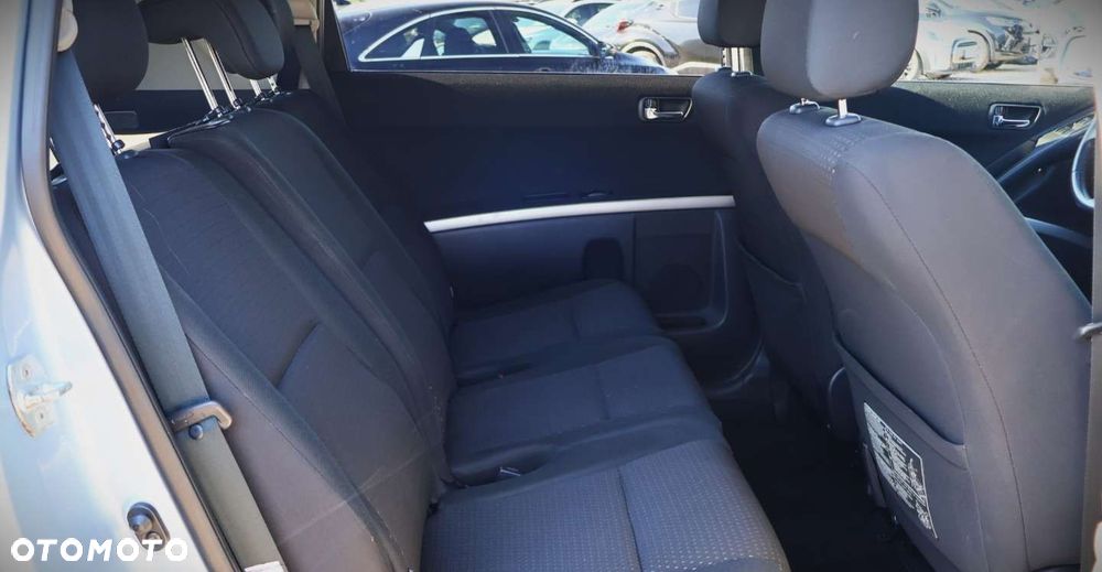 Toyota Corolla Verso - 18