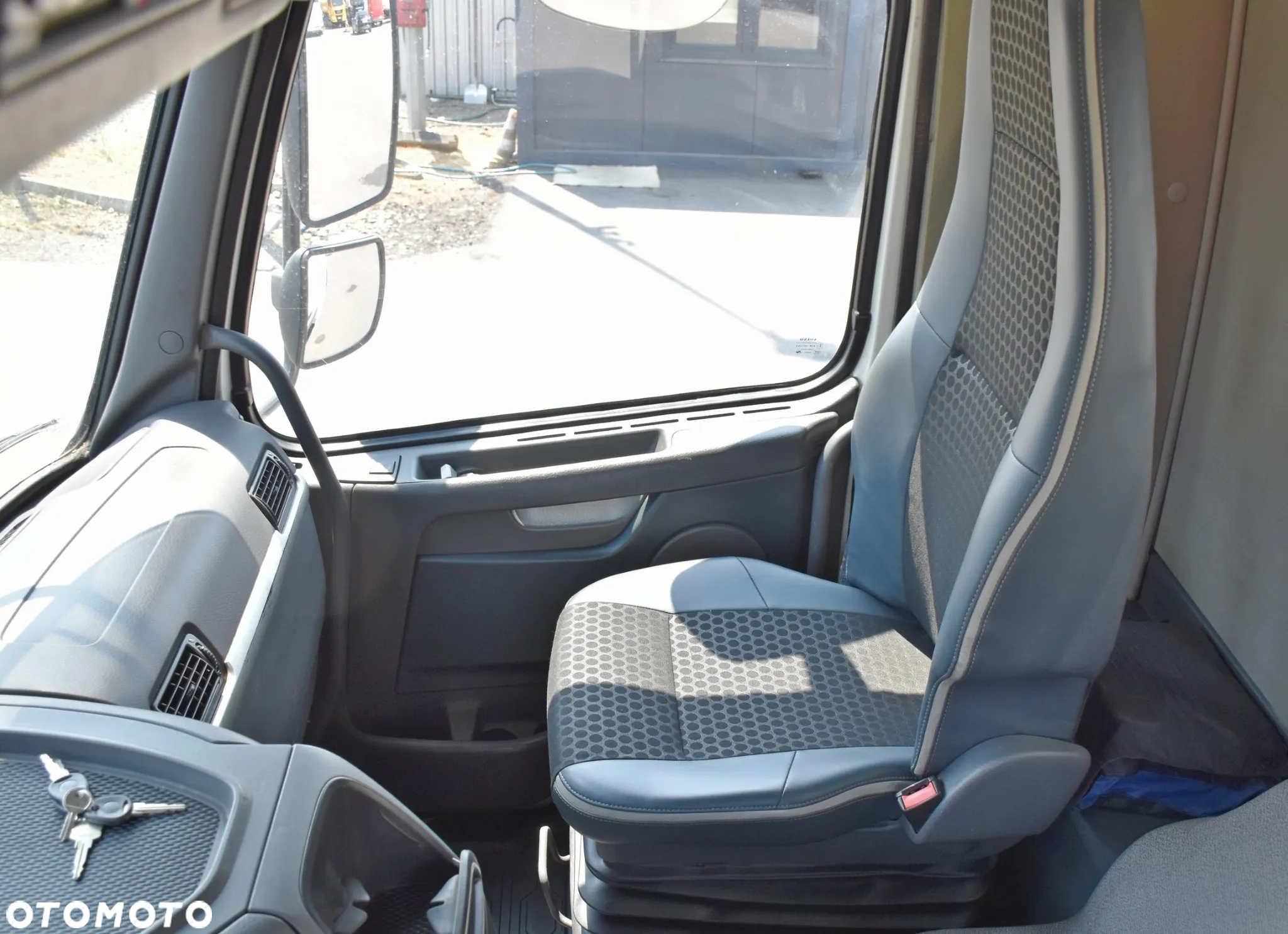 Volvo FMX 370 Skrzynia 6,60m* PK 16001 - KB + PILOT / 6x4 - 10