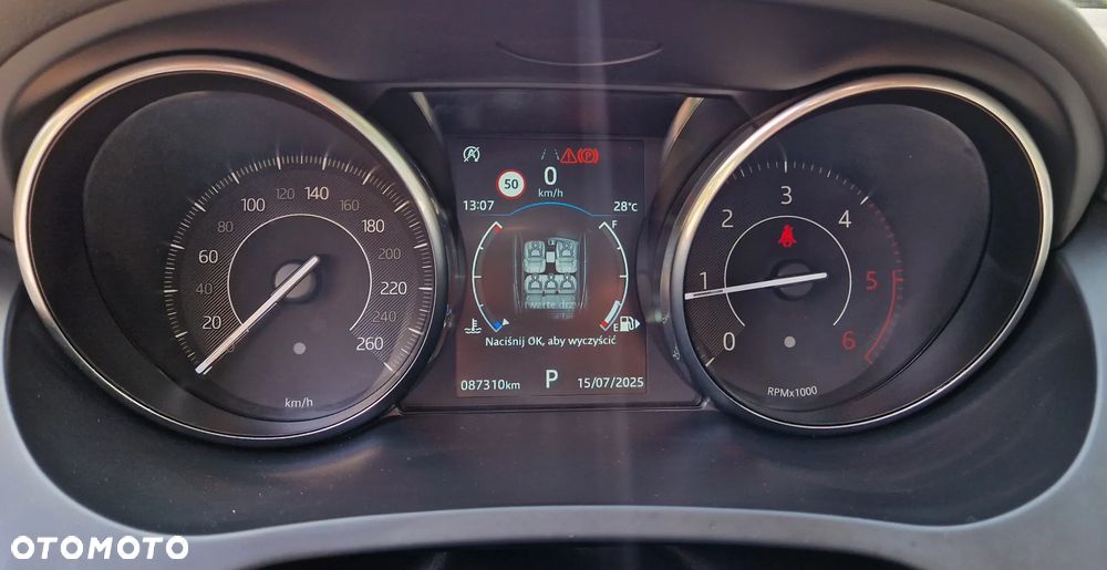 Jaguar E-Pace D150 AWD S - 27