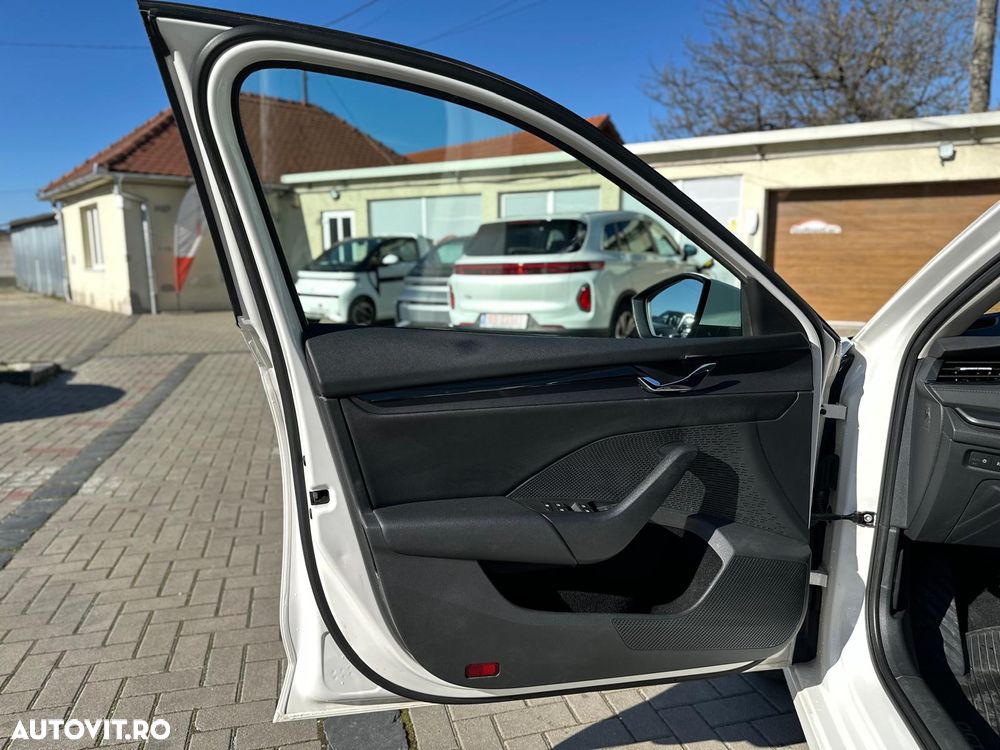 Skoda Octavia 1.5 TSI ACT Clever - 37