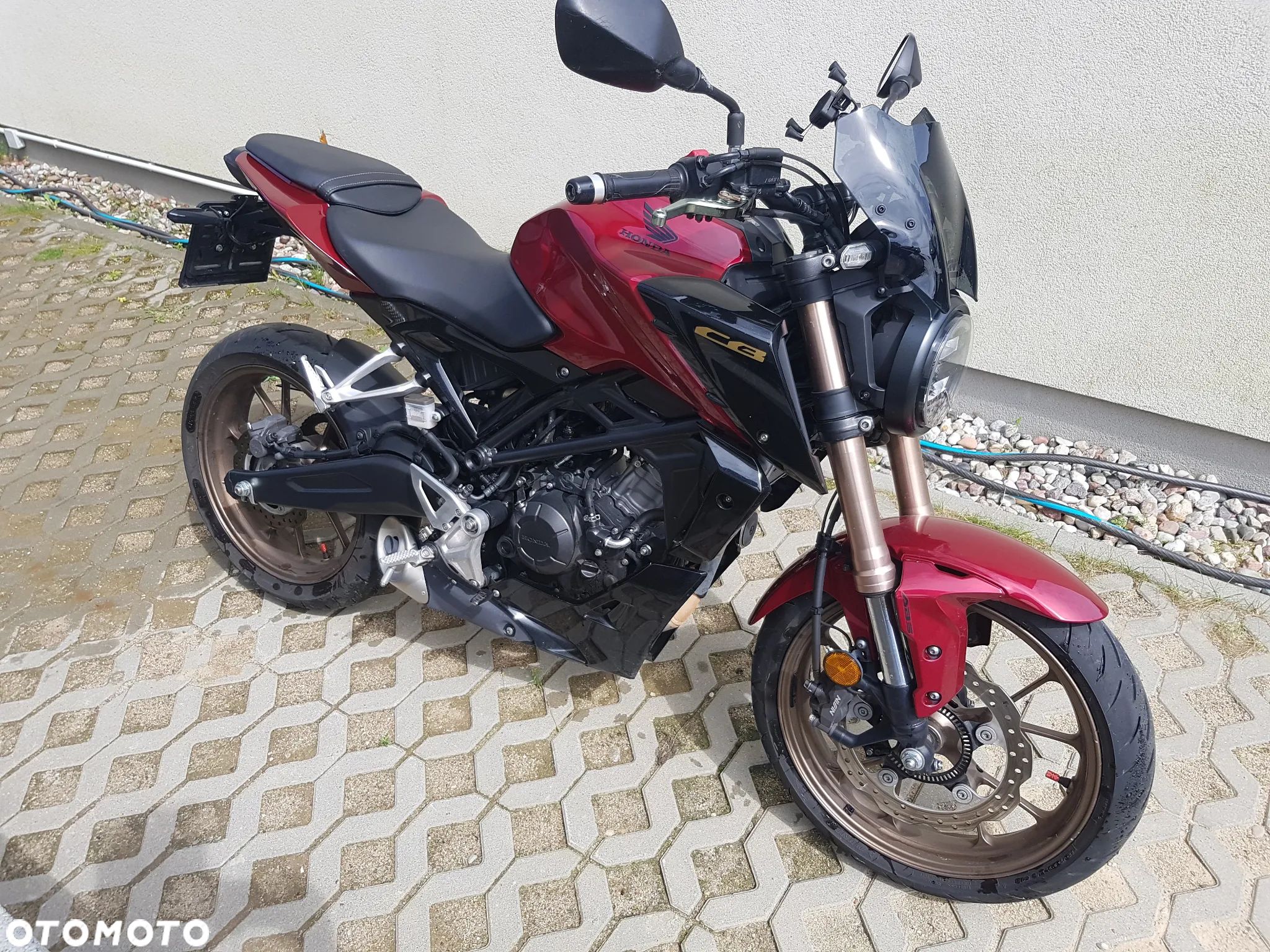 Honda CB - 1