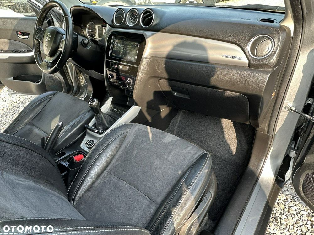 Suzuki Vitara 1.6 Premium 4WD - 12