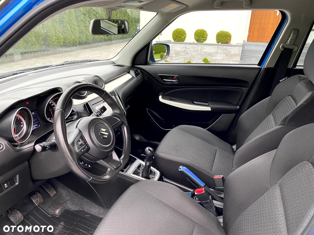 Suzuki Swift - 11