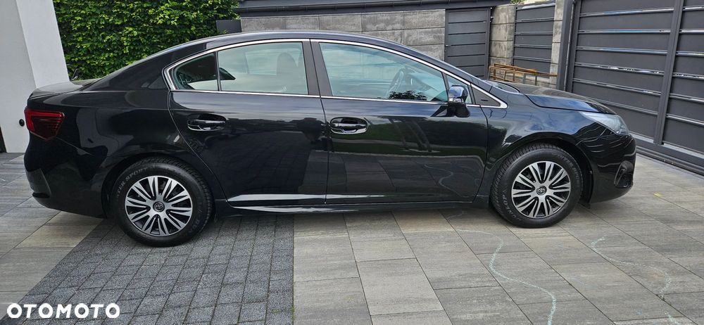 Toyota Avensis 1.8 Active - 4