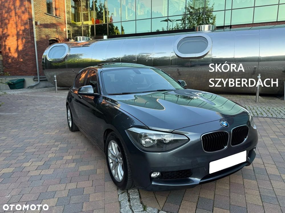 BMW Seria 1 120d Sport Line - 2