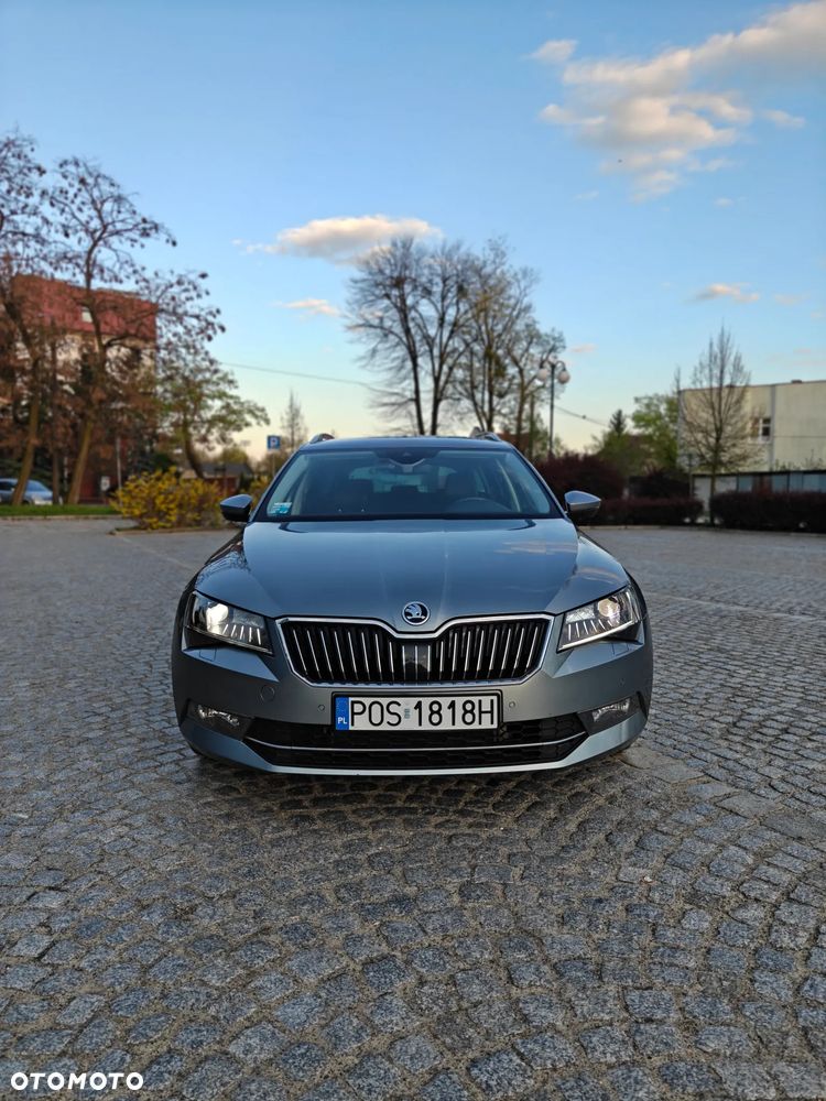 Skoda Superb 2016 photo 2