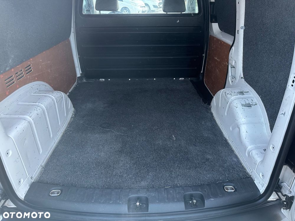Volkswagen Caddy - 12