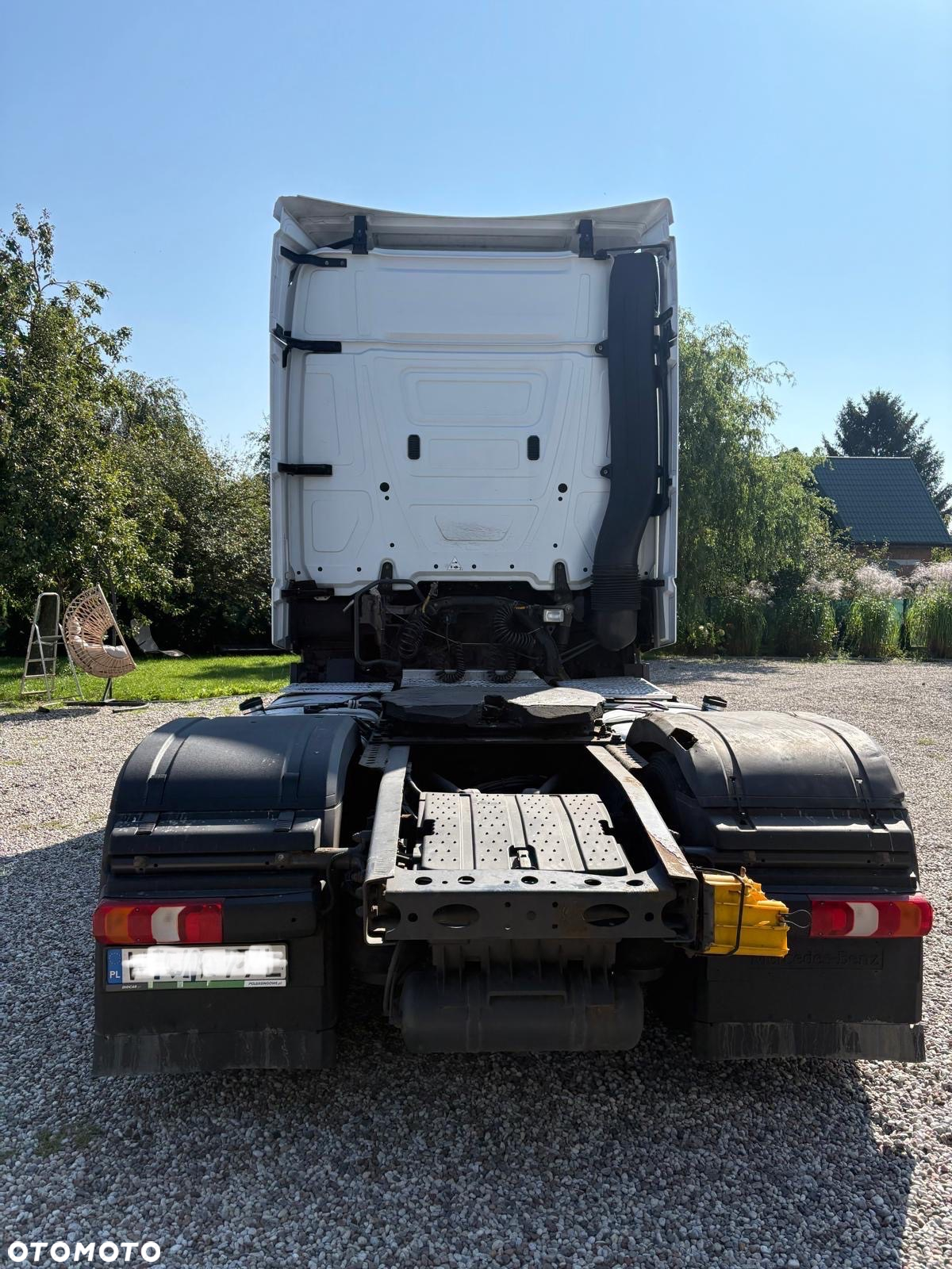 Mercedes-Benz Actros - 7