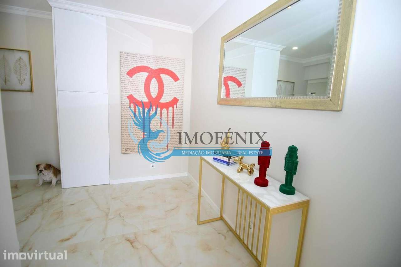 Apartamento T1+1 renovado com varanda a sul e estacionamento | Montech