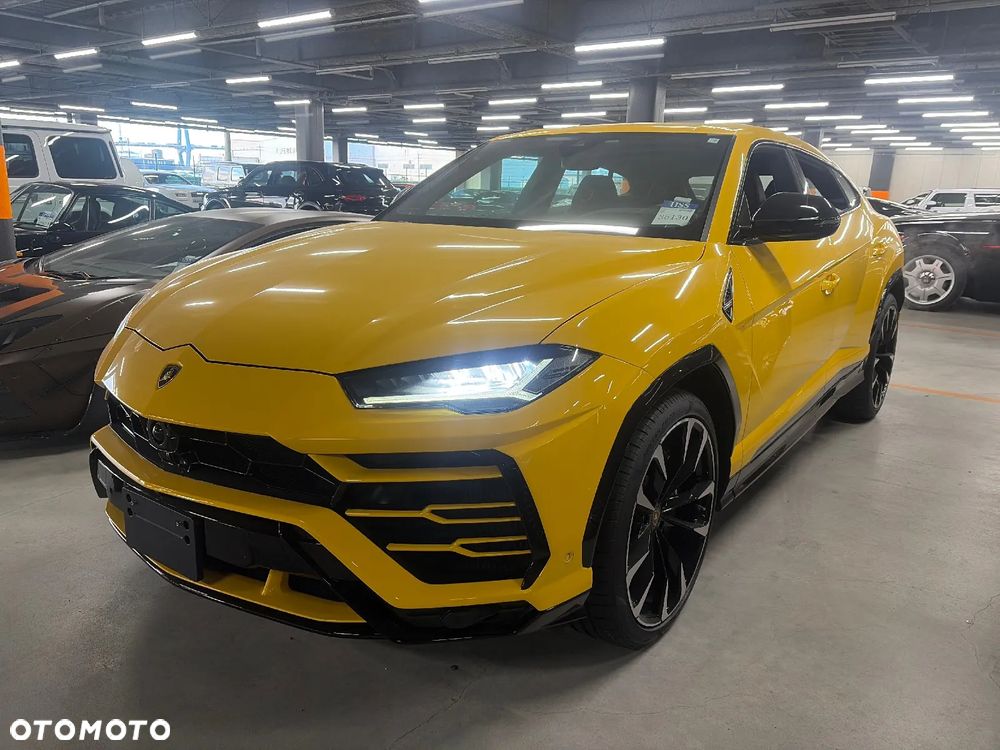 Lamborghini Urus - 3