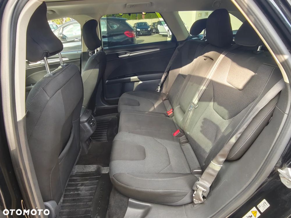 Ford Mondeo - 17