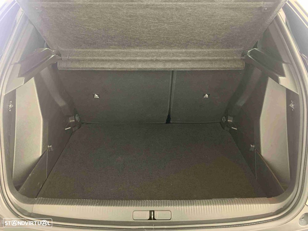 Peugeot 2008 1.2 PureTech Active - 14