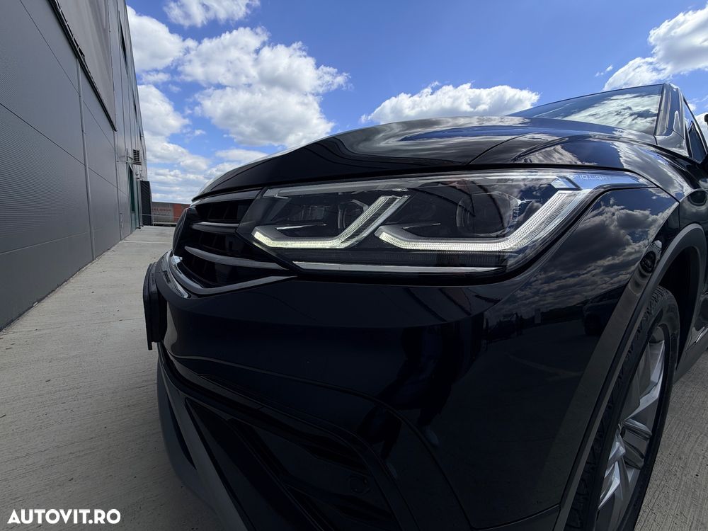 Volkswagen Tiguan 2.0 TDI SCR 4MOTION DSG Elegance - 23