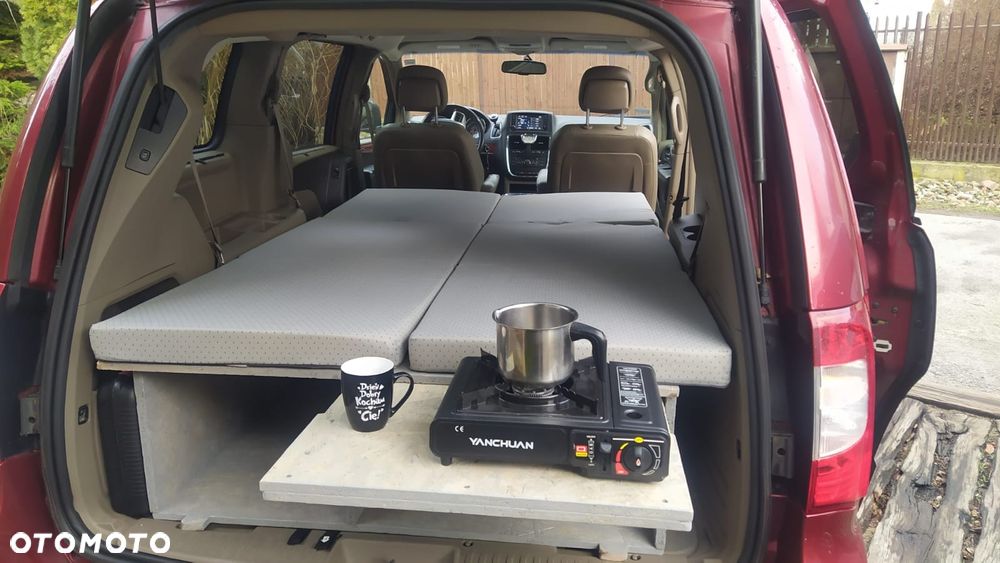 Chrysler Town & Country 3.6 Touring - 35