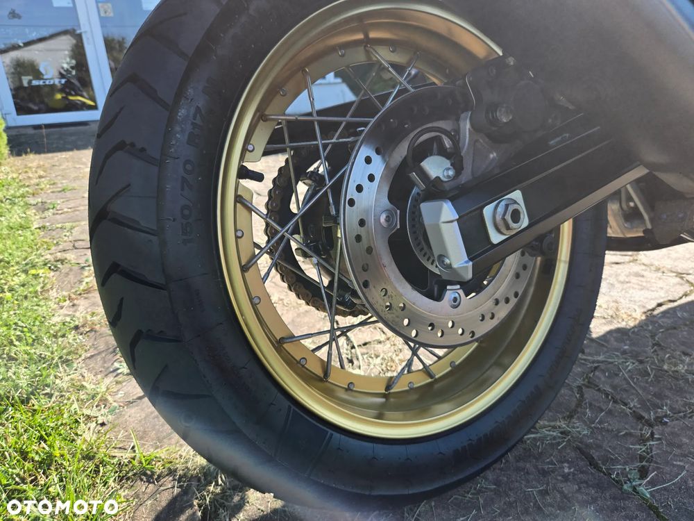 Suzuki V-STROM - 21