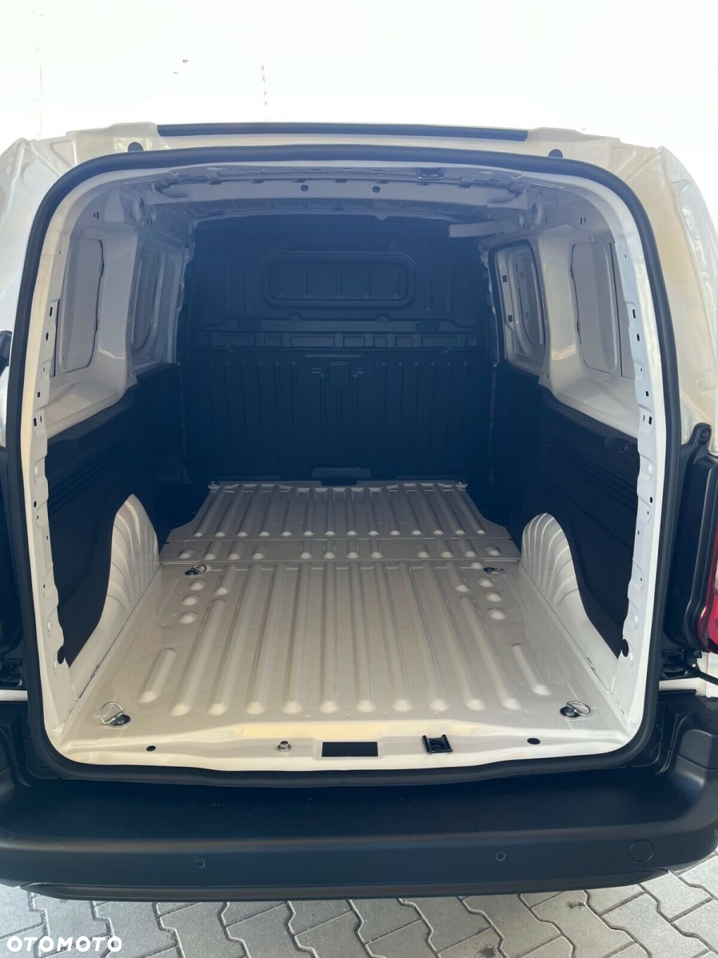 Opel Combo Cargo Furgon XL 1.5 T.diesel 131 KM MT6 - 8