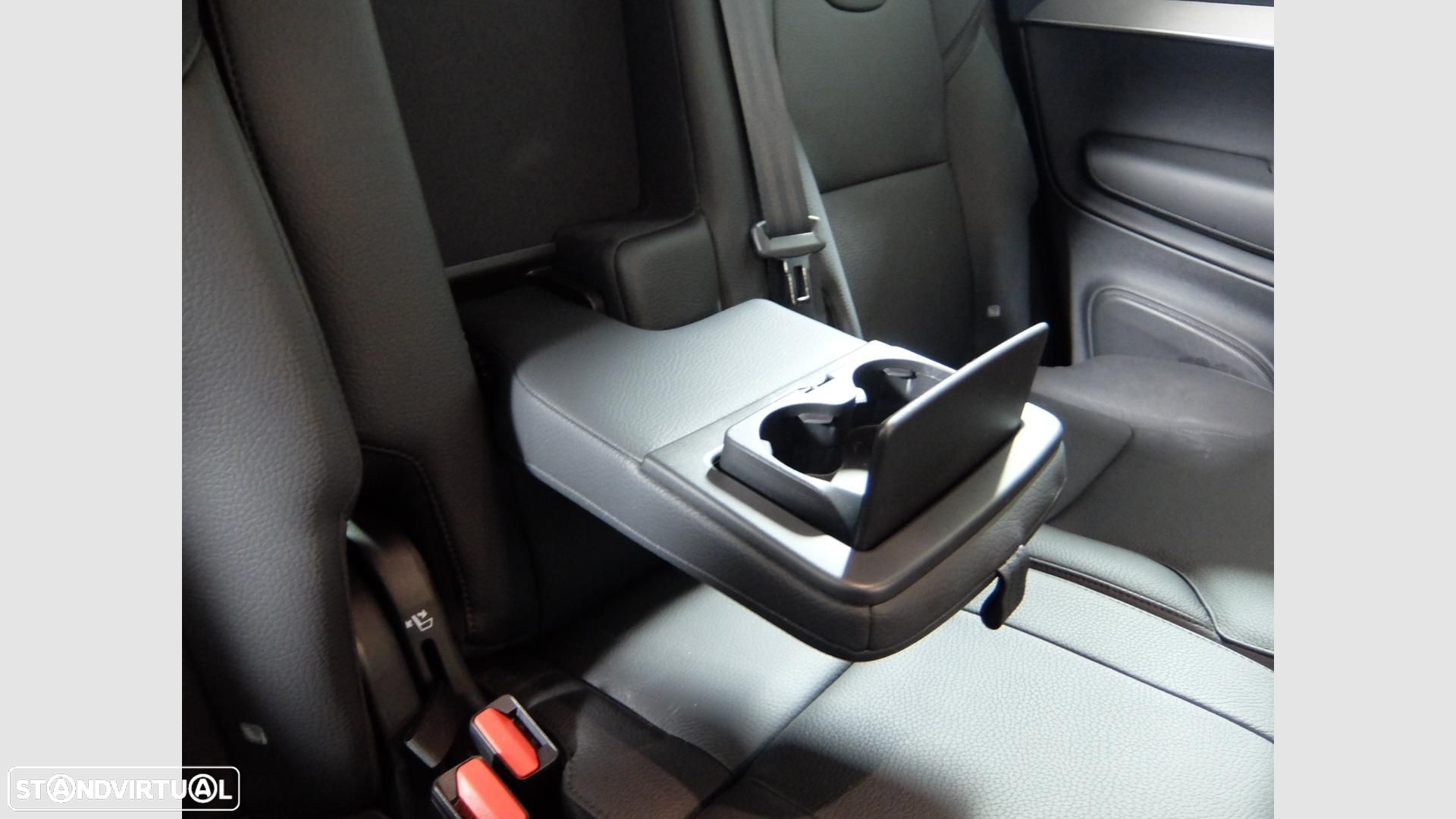 Volvo XC 90 2.0 T8 PHEV Core AWD - 16