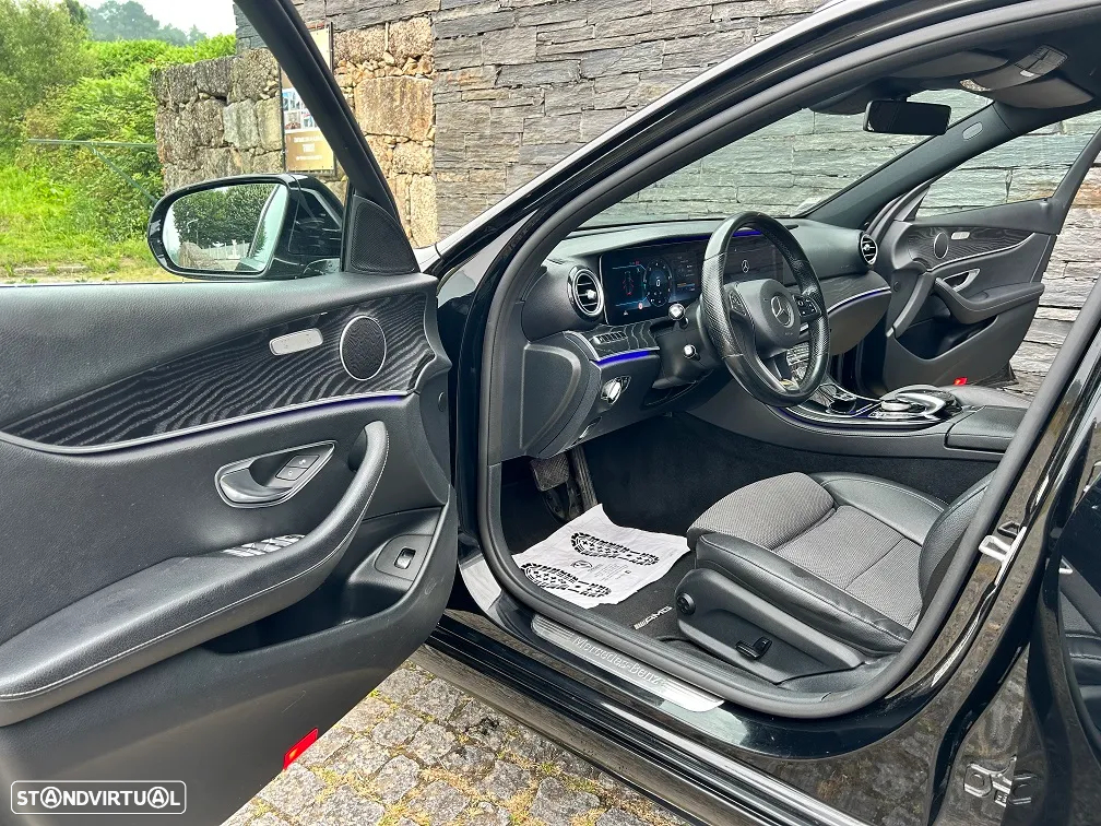 Mercedes-Benz E 220 d T 9G-TRONIC AMG Line - 9
