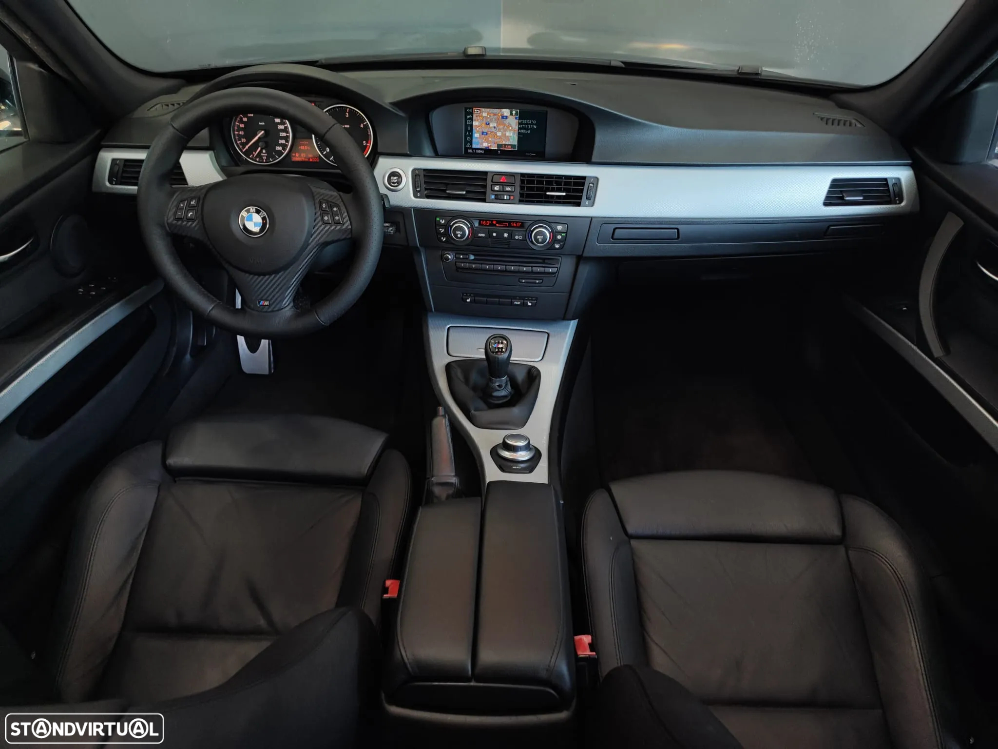 BMW 320 d Touring Navigation Sport - 44
