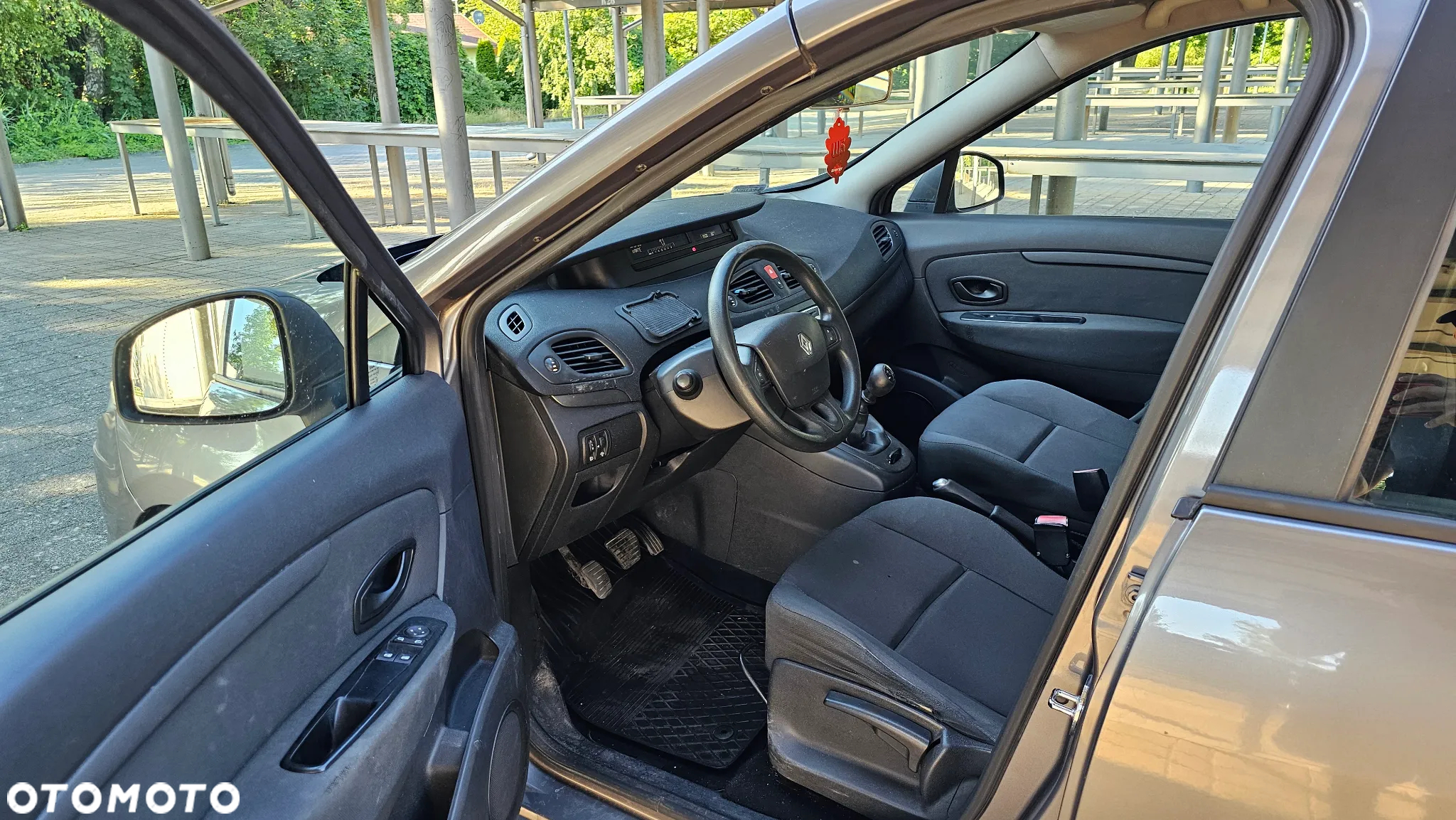 Renault Scenic - 6
