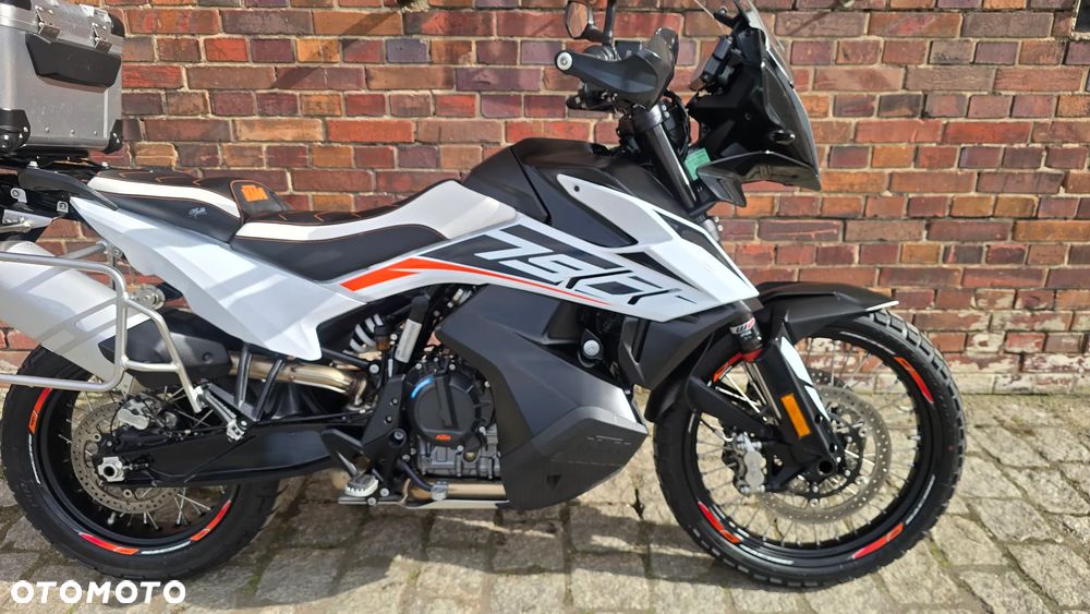 KTM Adventure - 27