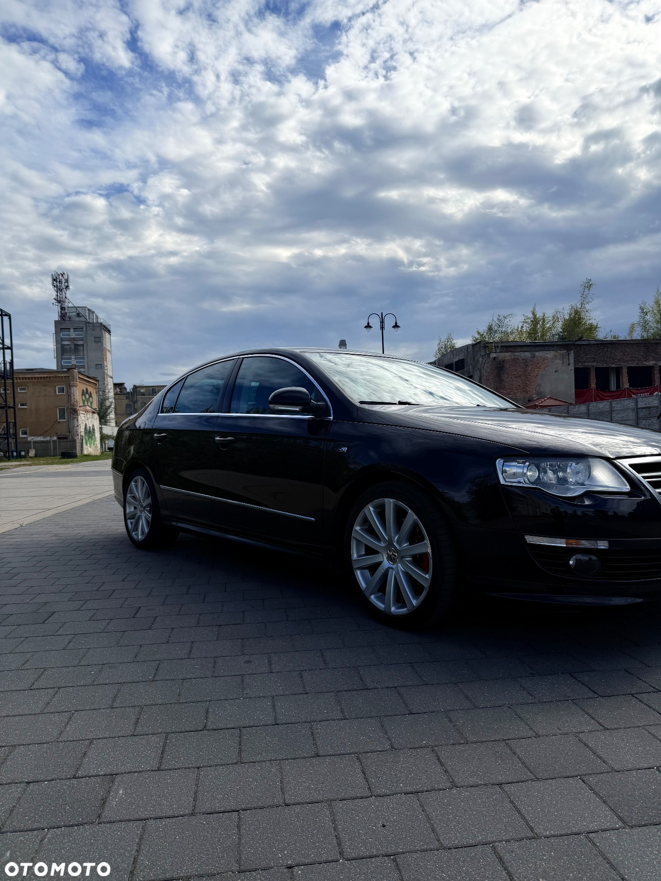 Volkswagen Passat 2.0 TDI DPF Sportline DSG - 4