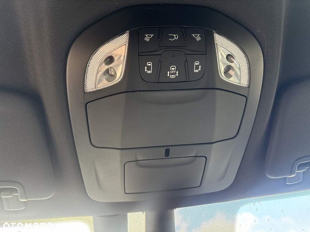 Chrysler Pacifica - 22